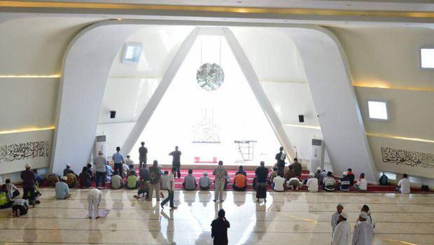 Heboh Desain Masjid Al-Safar Dikaitkan dengan Simbol Illuminati, Begini Tanggapan Persis